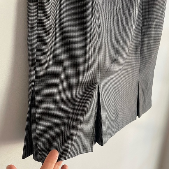 Jones New York Black and White Checkered Pleated Skirt Size 14 - Picture 3 of 5